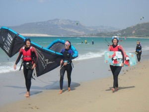 Ready to get up on the board for some kitesurfing!